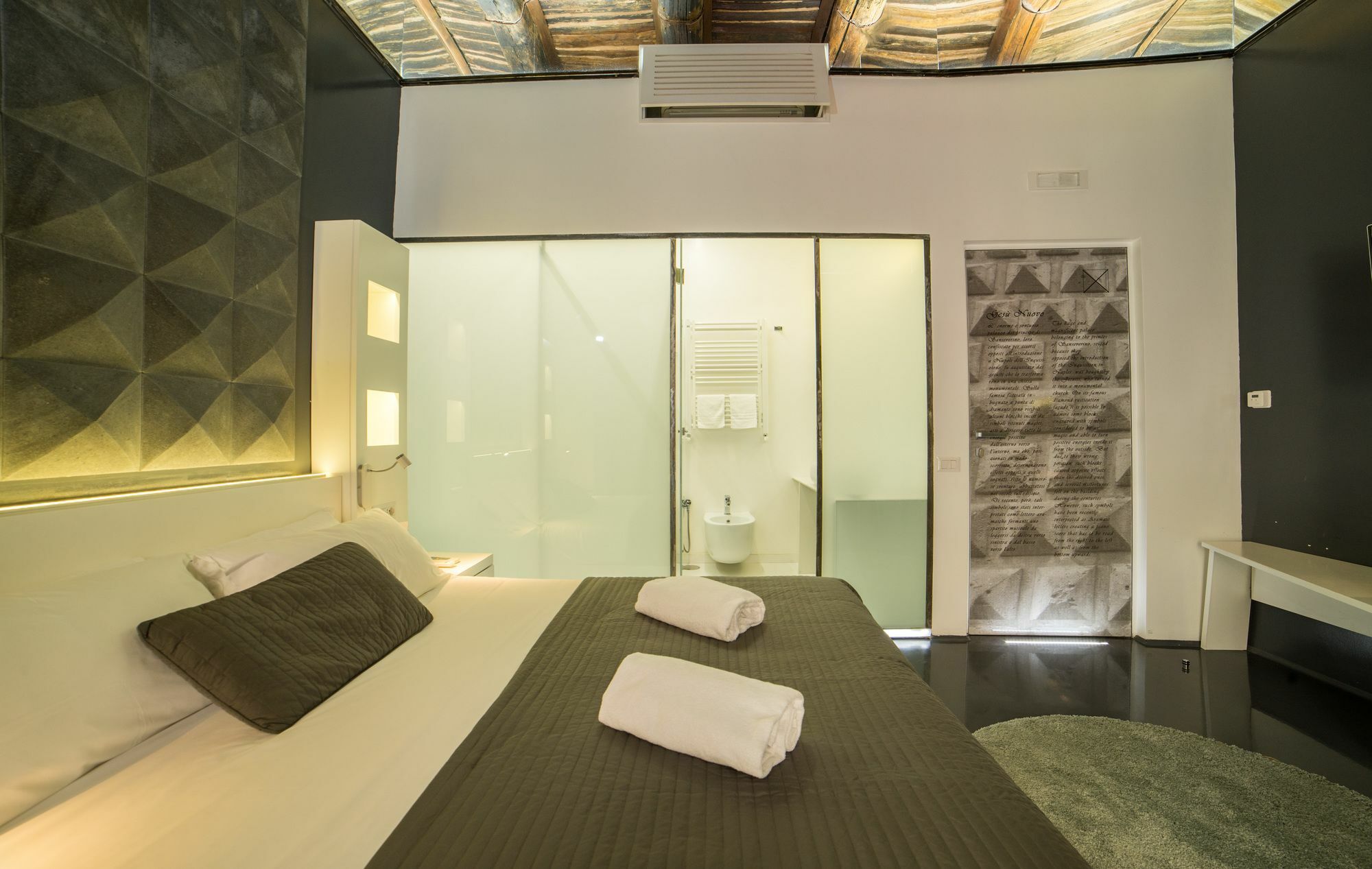 נאפולי Chiaia 197 Deluxe Residence מראה חיצוני תמונה