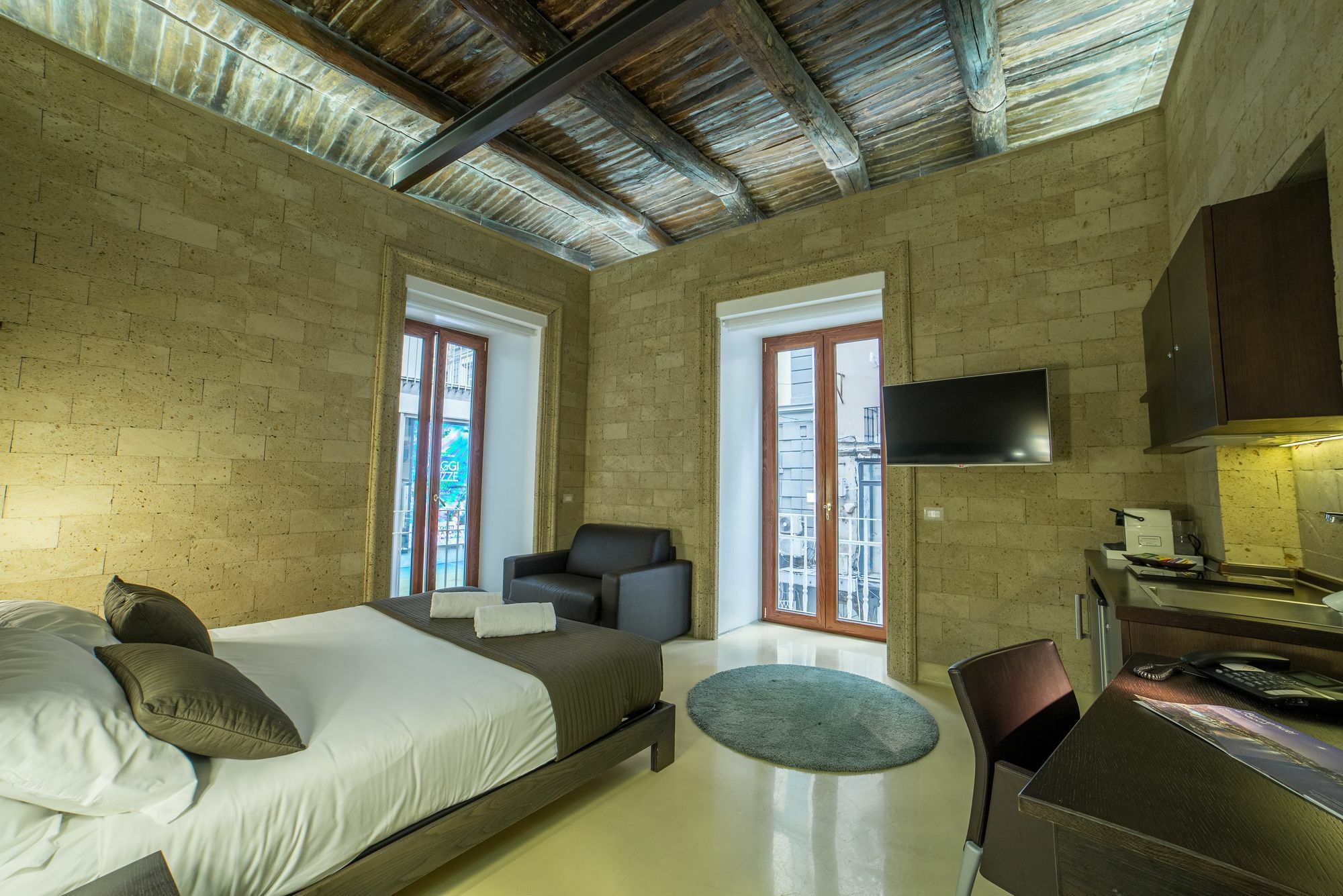 נאפולי Chiaia 197 Deluxe Residence מראה חיצוני תמונה