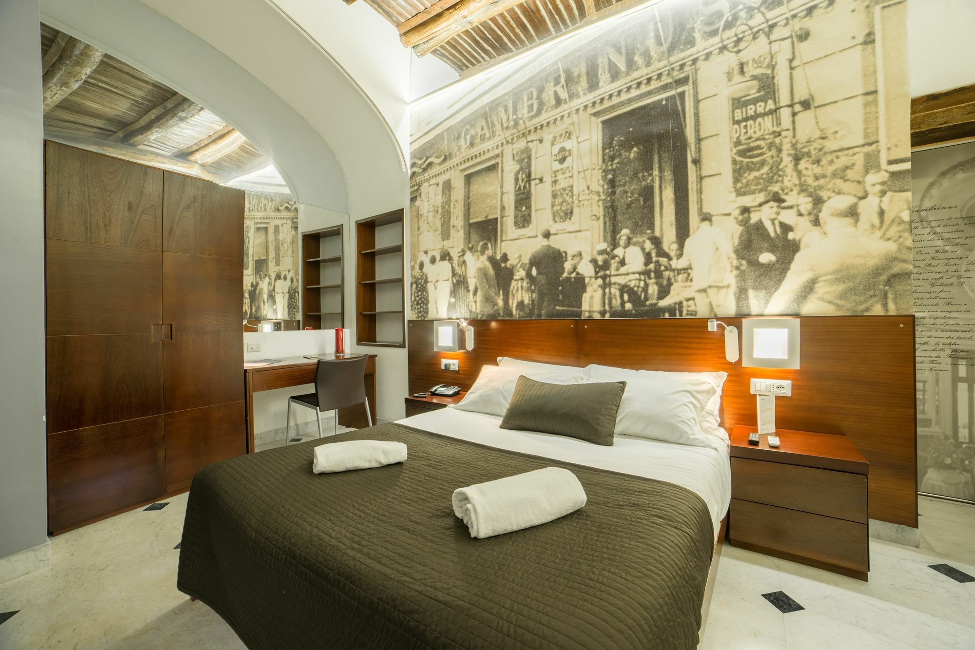 נאפולי Chiaia 197 Deluxe Residence מראה חיצוני תמונה