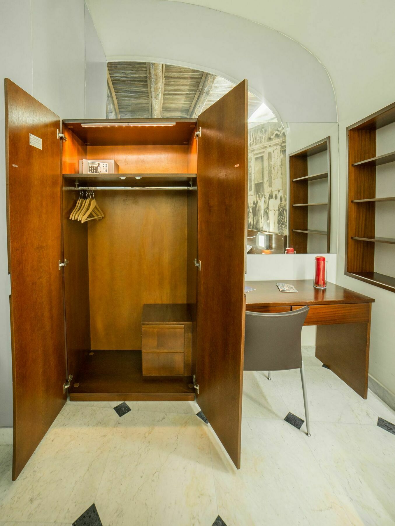 נאפולי Chiaia 197 Deluxe Residence מראה חיצוני תמונה